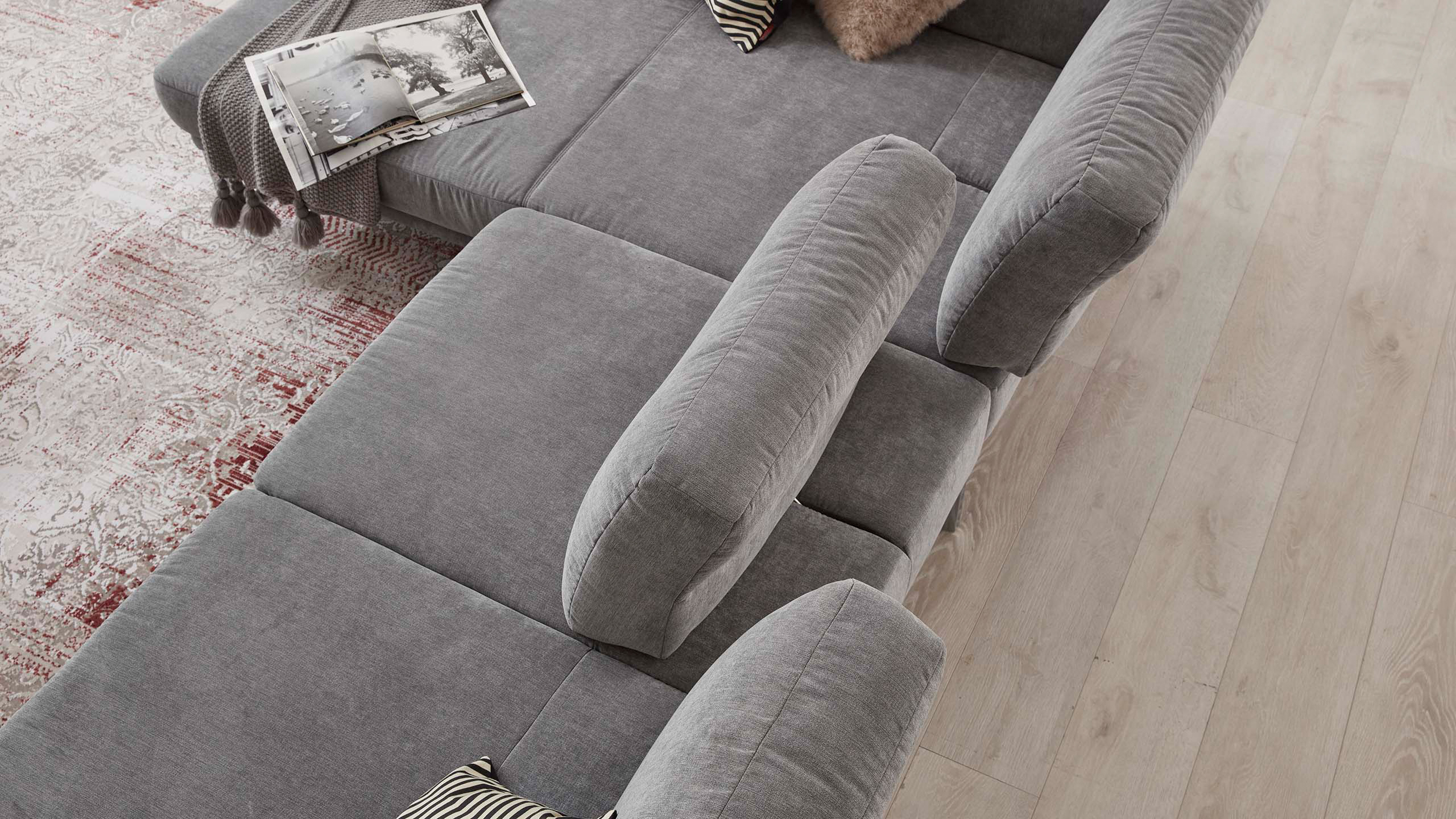 Interliving Sofa Serie 4102 mit verstellbaren Rückenlehnen