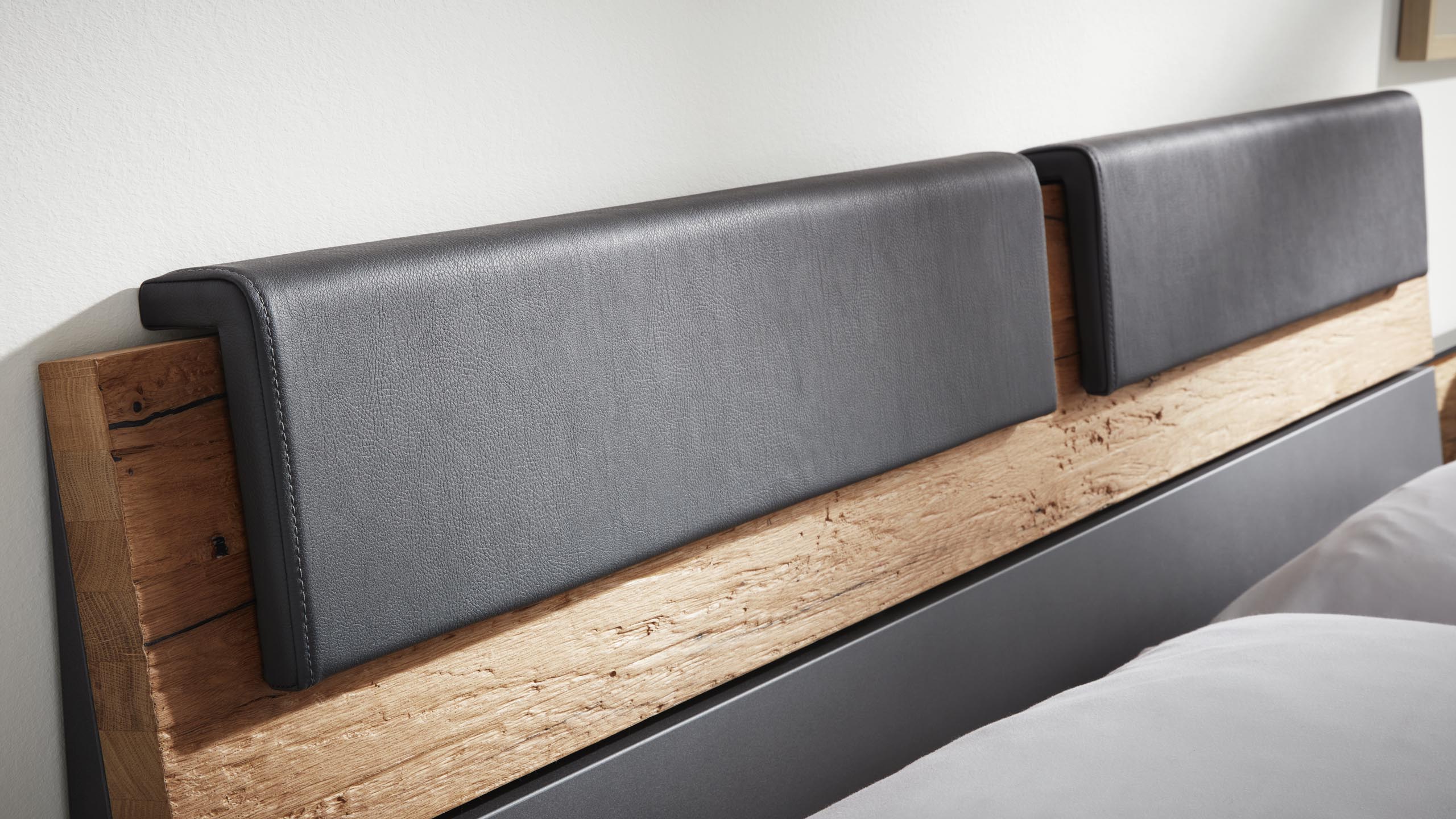 Interliving Schlafzimmer Serie 1025