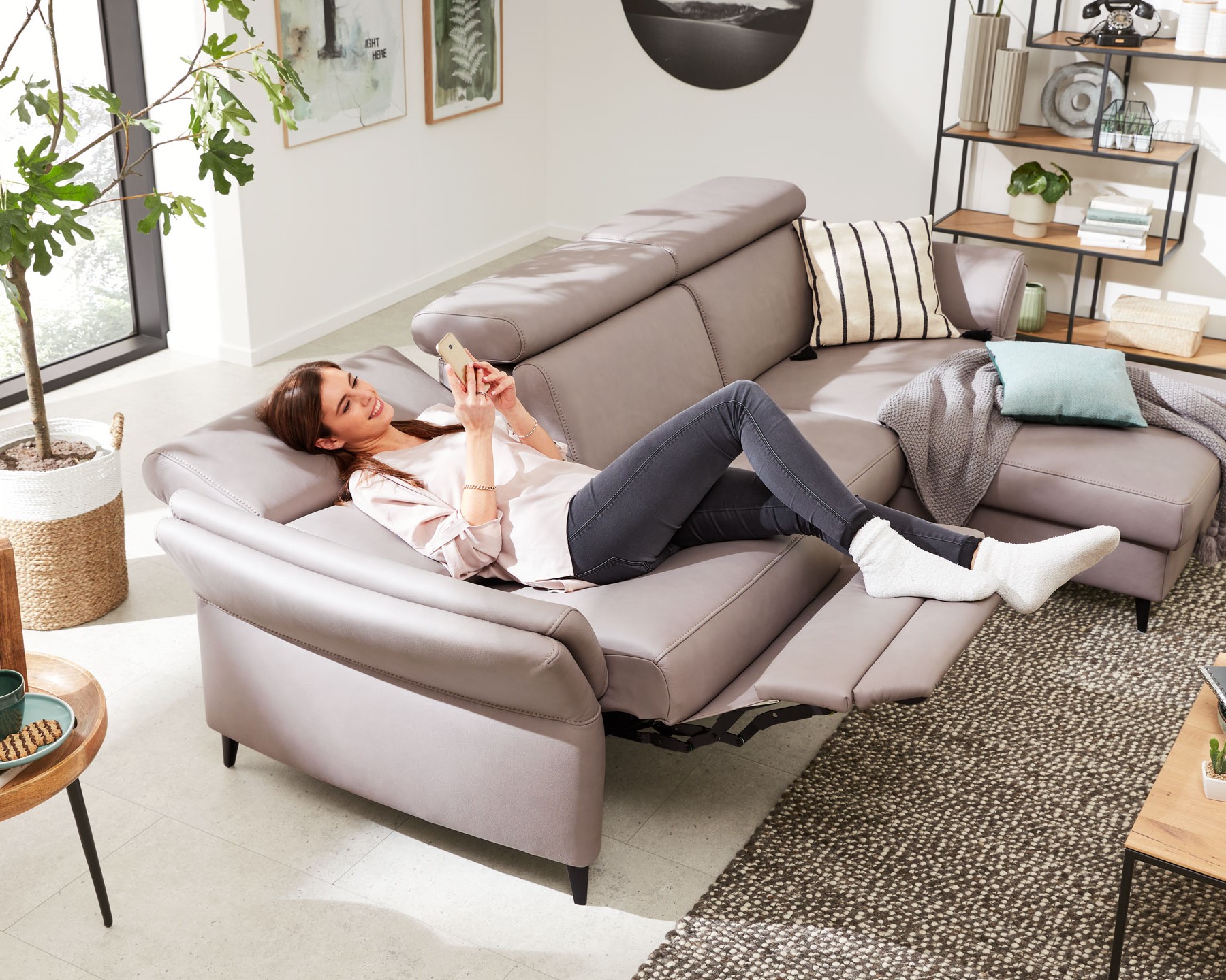 WallAway-Funktion bis zur Herz-Waage-Position bei der Interliving Sofa Serie 4055