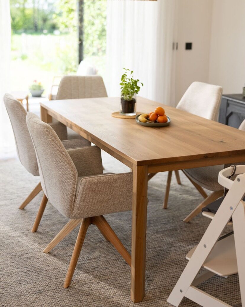 Robuster Familientisch - Interliving Esszimmer Serie 5102